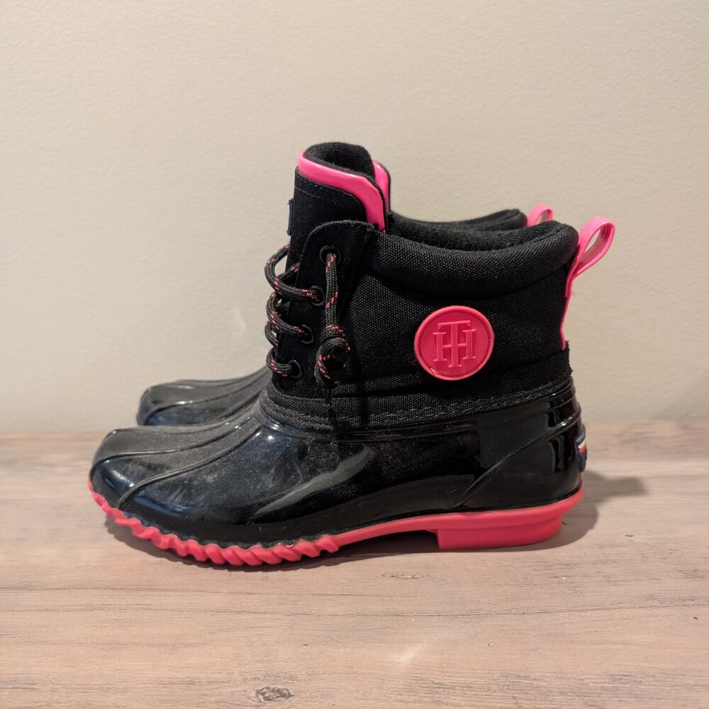Tommy Hilfiger Womens Boots Black & Hot Pink - Size 7 (Twhilen-m)
